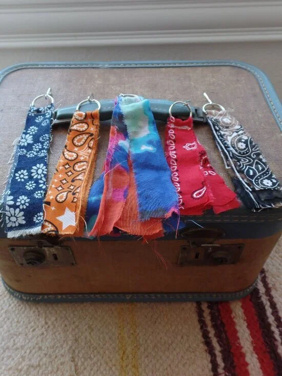 Hand Crafted Clip On Textile MINI Swag - Picture 4 of 5